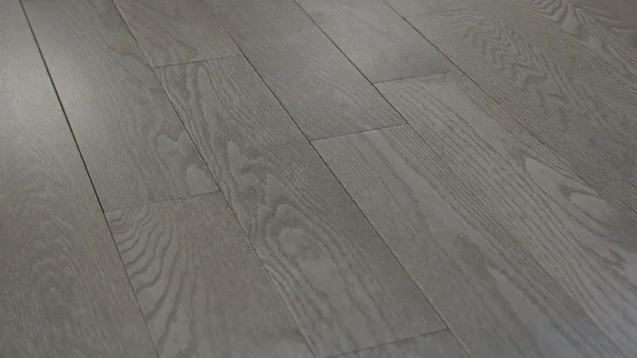 Canadian Oak Pristine Solid Wood Flooring